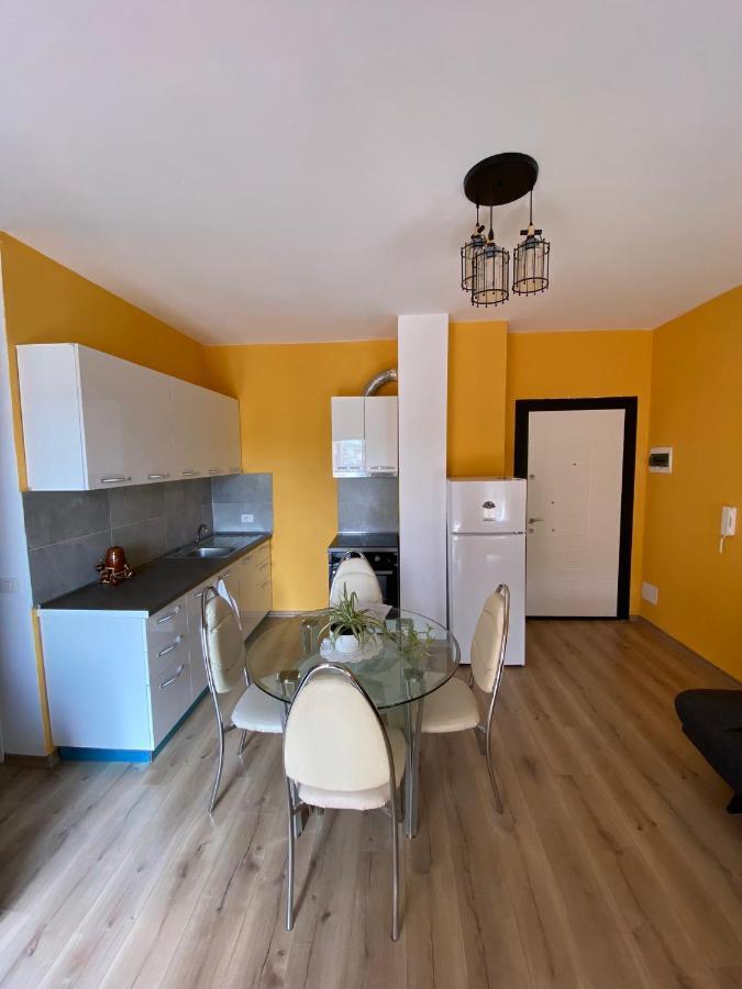 Eq Apartaments Tirana Zewnętrze zdjęcie